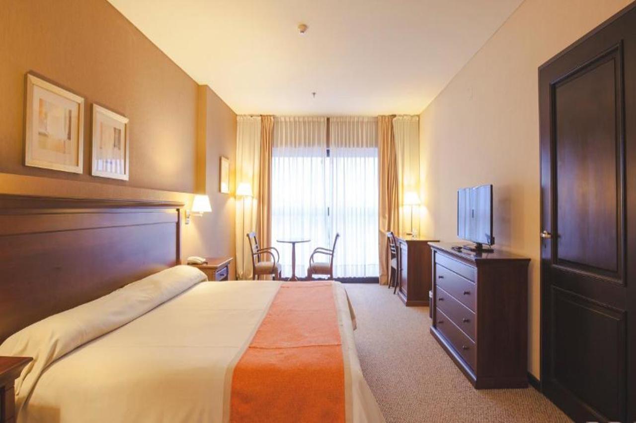 Howard Johnson Plaza Jujuy San Salvador de Jujuy Ngoại thất bức ảnh